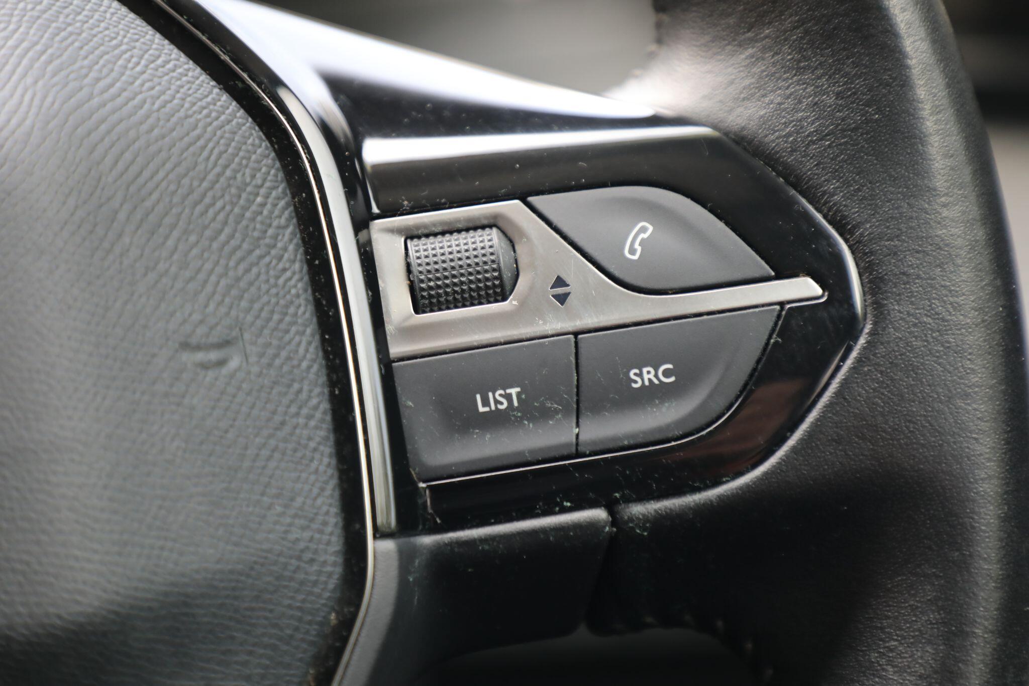 Large vehicle image